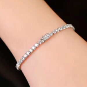 Dazzling modern 925 sterling silver tennis chain with top class high grade cubic zircons.