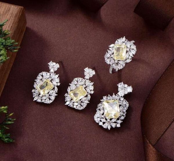 Sophisticated 925 Sterling Silver Pendant Set with Dazzling Simulated Diamonds