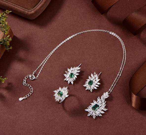 radiant 925 Sterling Silver Jewelry Set shines with high-quality Cubi