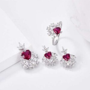 Gleaming 925 Sterling Silver Pendant Set with Sparkling Simulated Diamonds