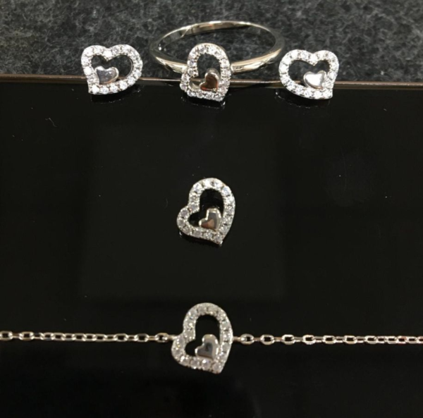 Stunning 925 sterling silver jewellery set with shining high grade cubic zircons - Image 2