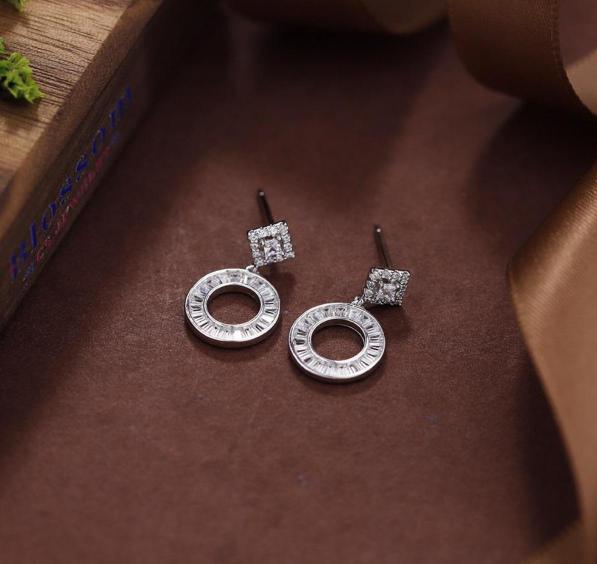 Exquisite 925 Sterling Silver earring Studs, Enhanced with Brilliant Cubic Zirconia