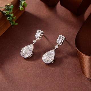 classic 925 Sterling Silver Studs earring, with High-Quality Cubic Zircons