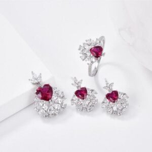 Gleaming 925 Sterling Silver Pendant Set with Sparkling Simulated Diamonds