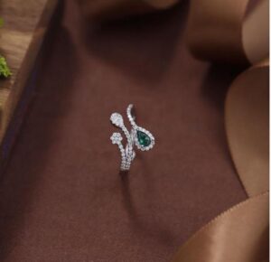 925 Sterling Silver Ring is designed with sparkling Simulated Diamonds